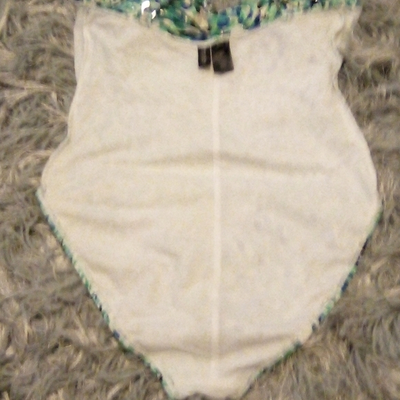 Ladies White House/Black Market Swim Suit - Picture 6 of 8